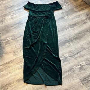 SHEIN Dark Green Off-Shoulder Velvet Midi Dress